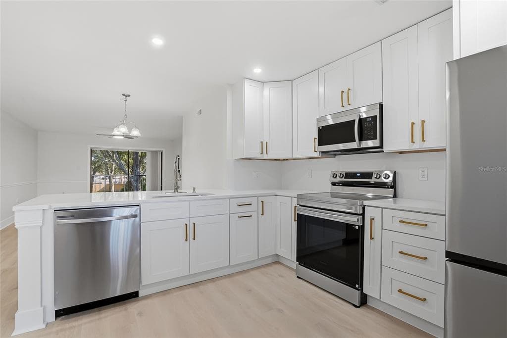 2682 SABAL SPRINGS CIRCLE # 204, CLEARWATER, FL 33761 — zdjęcie 4
