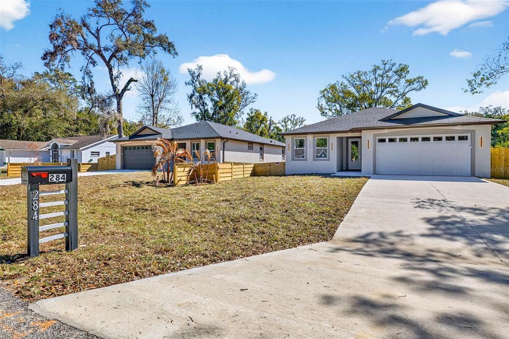 284 ROOSEVELT AVENUE, MASARYKTOWN, FL 34604 — zdjęcie 2