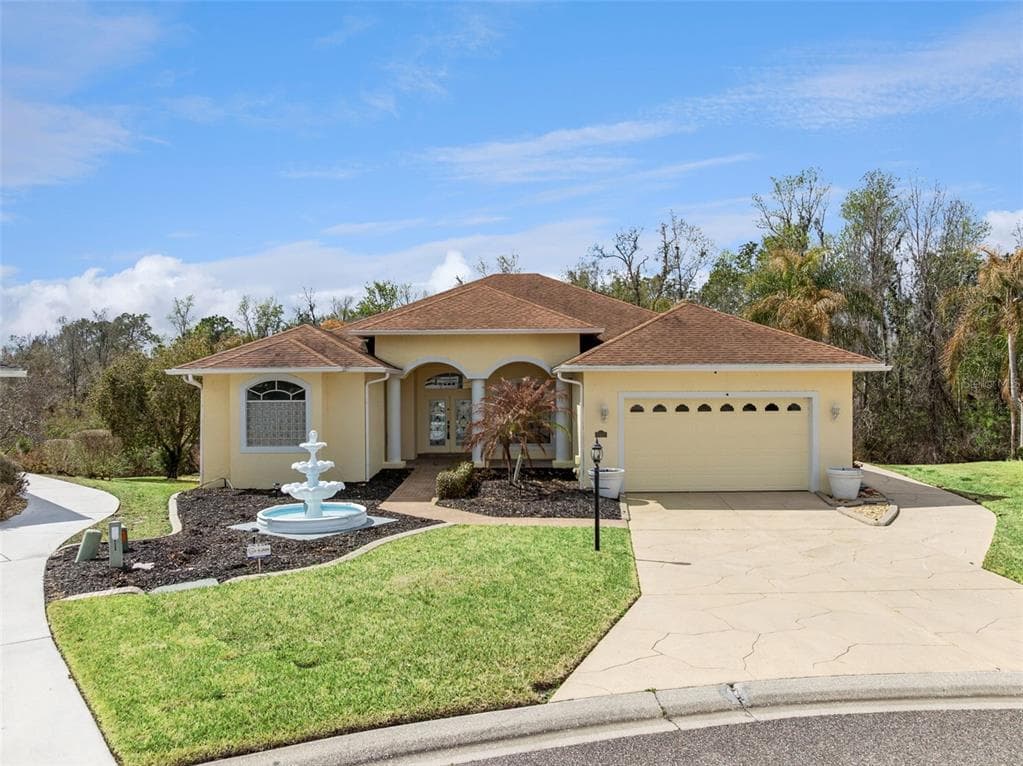 6410 BENDELOW DRIVE, LAKELAND, FL 33810