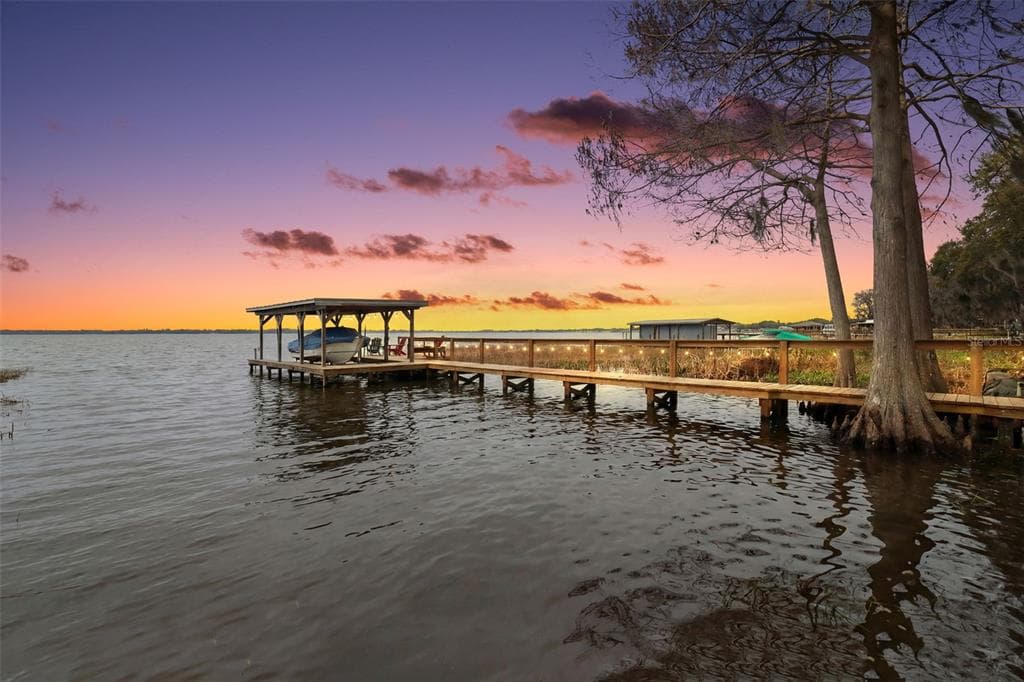 33225 LAKESHORE DRIVE, TAVARES, FL 32778