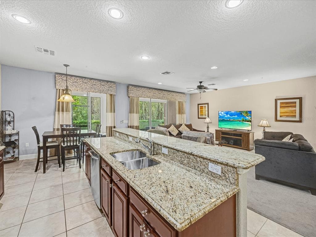 1405 LISBON COURT, DAVENPORT, FL 33896 — zdjęcie 4