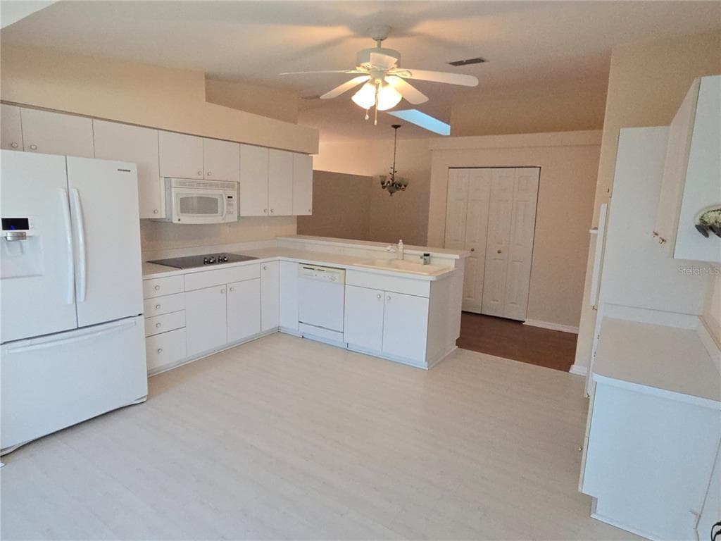 11519 HOLLY ANN DRIVE, NEW PORT RICHEY, FL 34654 — zdjęcie 3