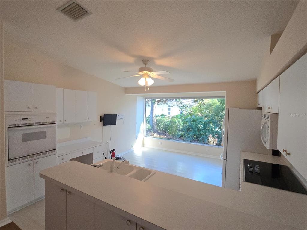 11519 HOLLY ANN DRIVE, NEW PORT RICHEY, FL 34654 — zdjęcie 4