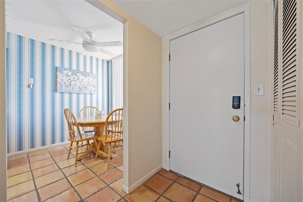 9425 BLIND PASS ROAD # 1006, ST PETE BEACH, FL 33706 — zdjęcie 5