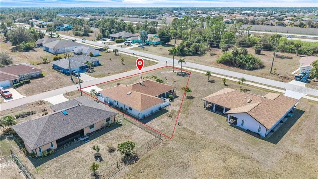 1726 BLUE LAKE CIRCLE, PUNTA GORDA, FL 33983 — zdjęcie 2