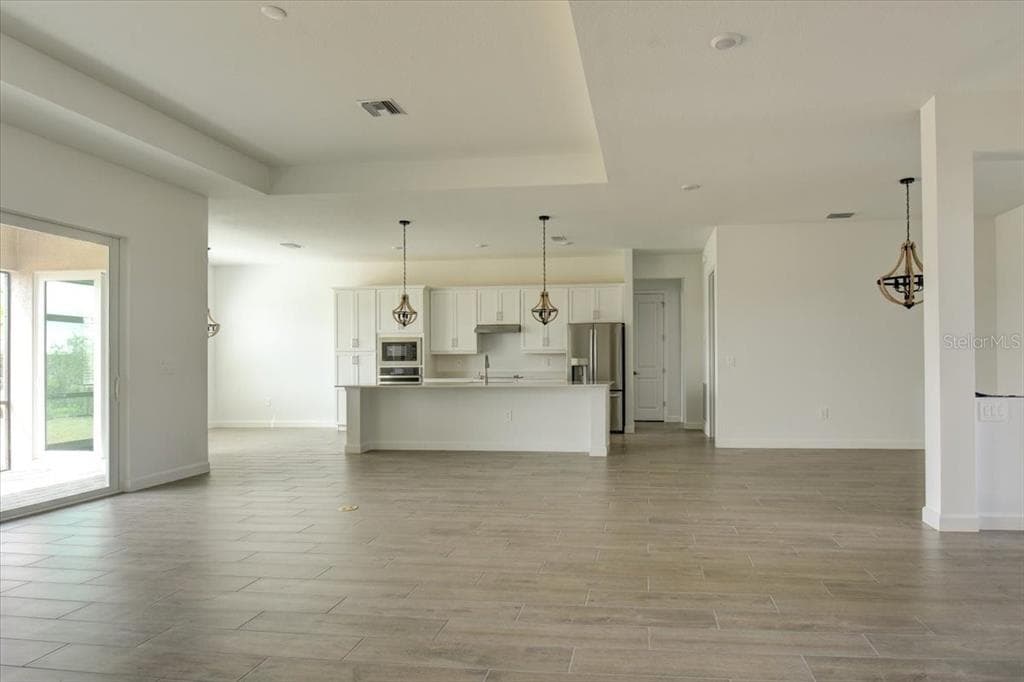 7796 LAKES EDGE LANE, PORT CHARLOTTE, FL 33981 — zdjęcie 2