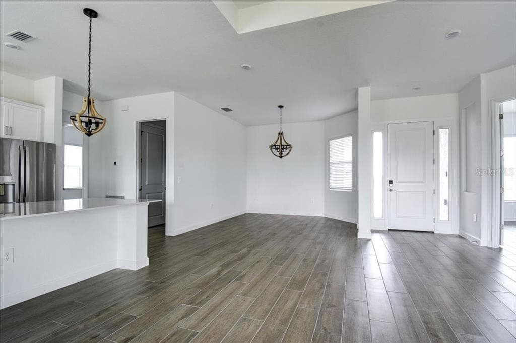 7796 LAKES EDGE LANE, PORT CHARLOTTE, FL 33981 — zdjęcie 5