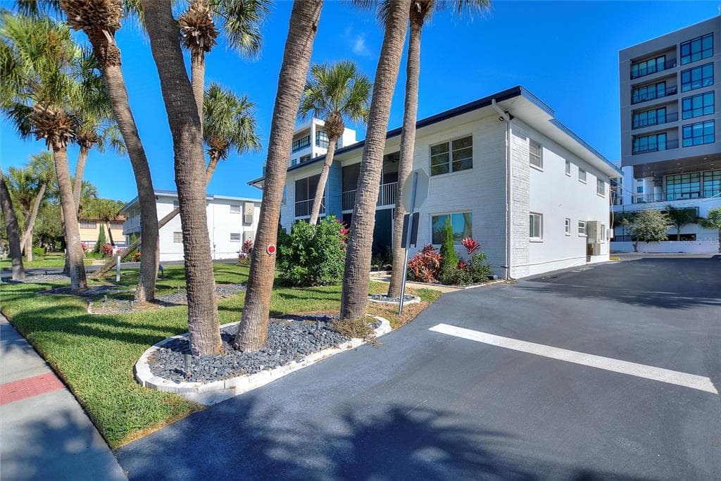 4300 37TH STREET S # 4, ST PETERSBURG, FL 33711