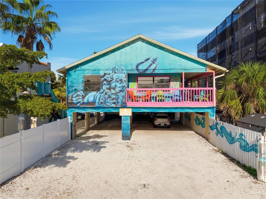 527 BEACH ROAD, SARASOTA, FL 34242