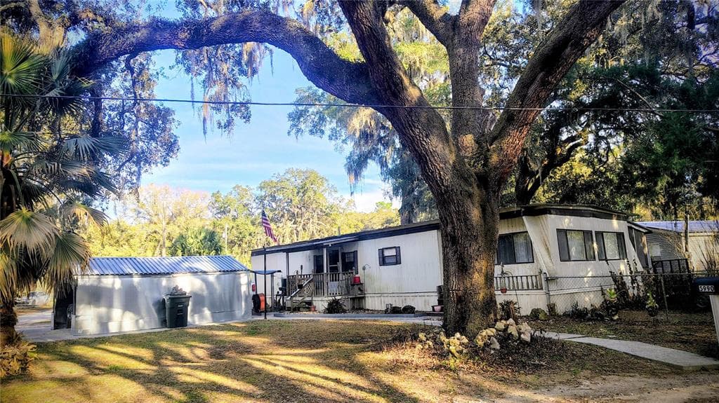 5990 NE 37TH STREET, SILVER SPRINGS, FL 34488