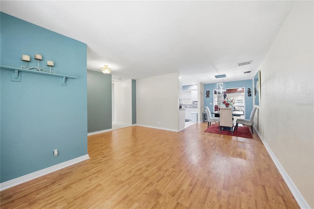 718 BAY VISTA BOULEVARD S, ST PETERSBURG, FL 33705 — zdjęcie 4