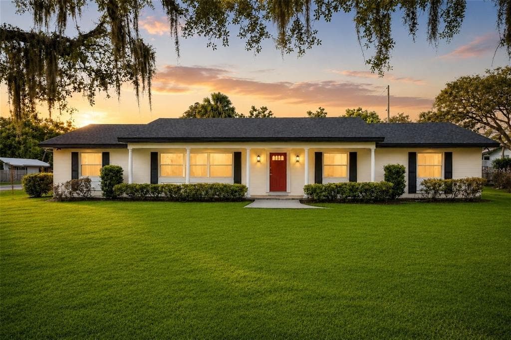 1310 E CROOKED LAKE DRIVE, EUSTIS, FL 32726
