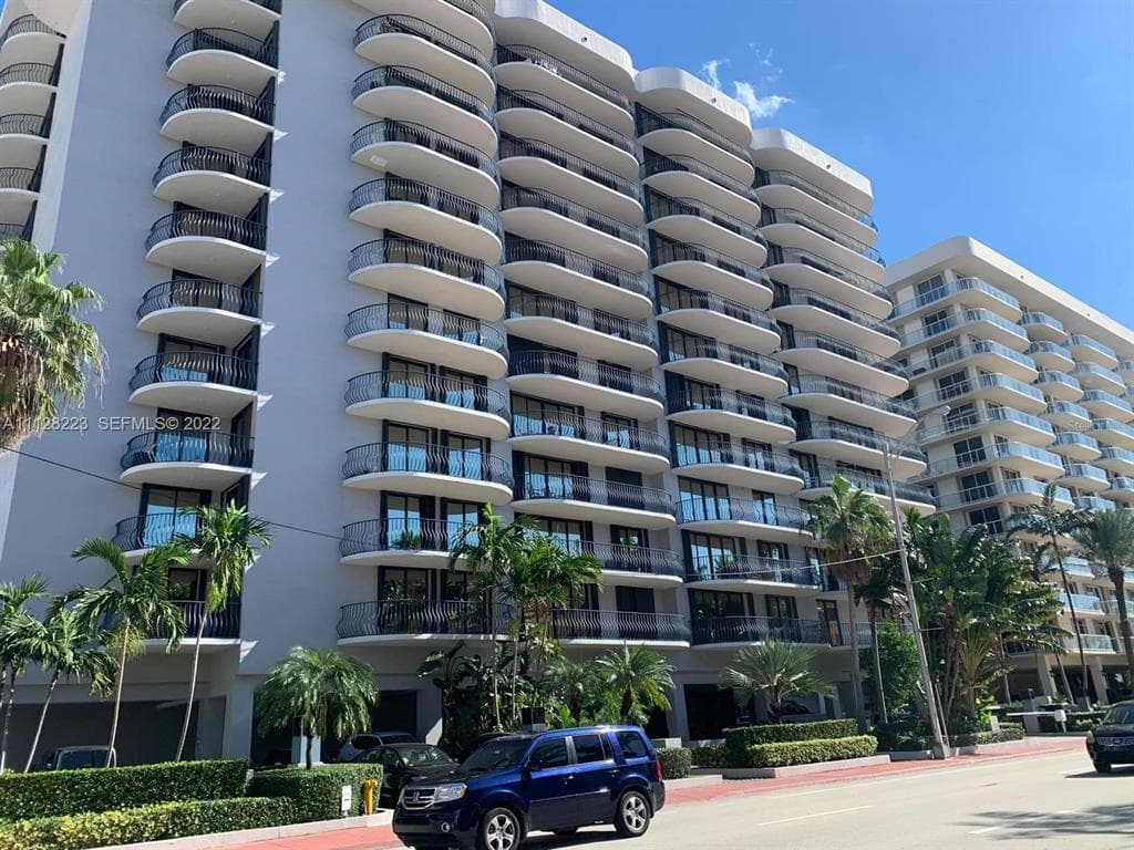 8877 COLLINS AVENUE # 506, SURFSIDE, FL 33154