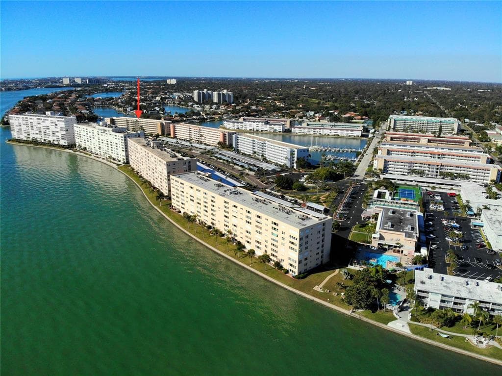 6075 SHORE BOULEVARD S # 606, GULFPORT, FL 33707