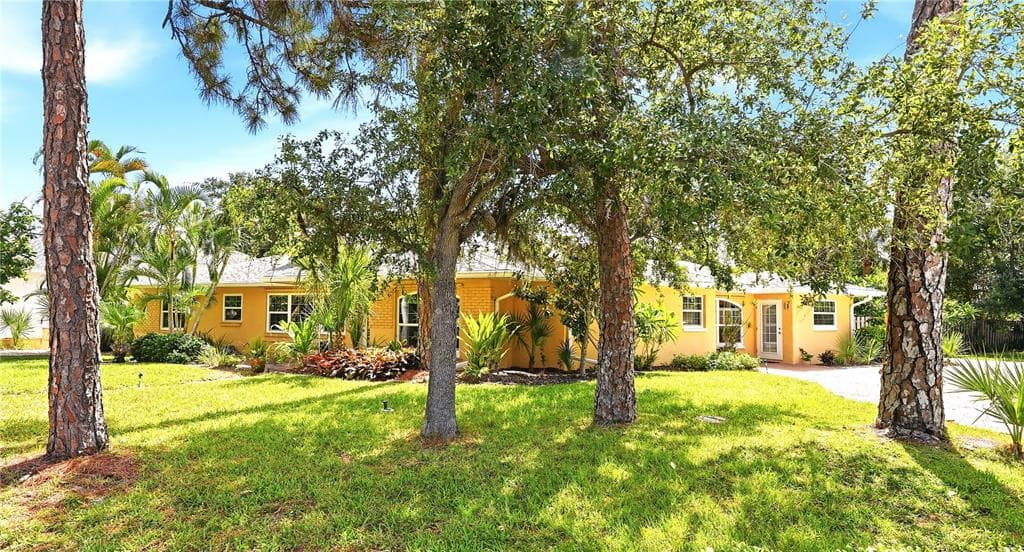 337 HARBOR DRIVE S, VENICE, FL 34285