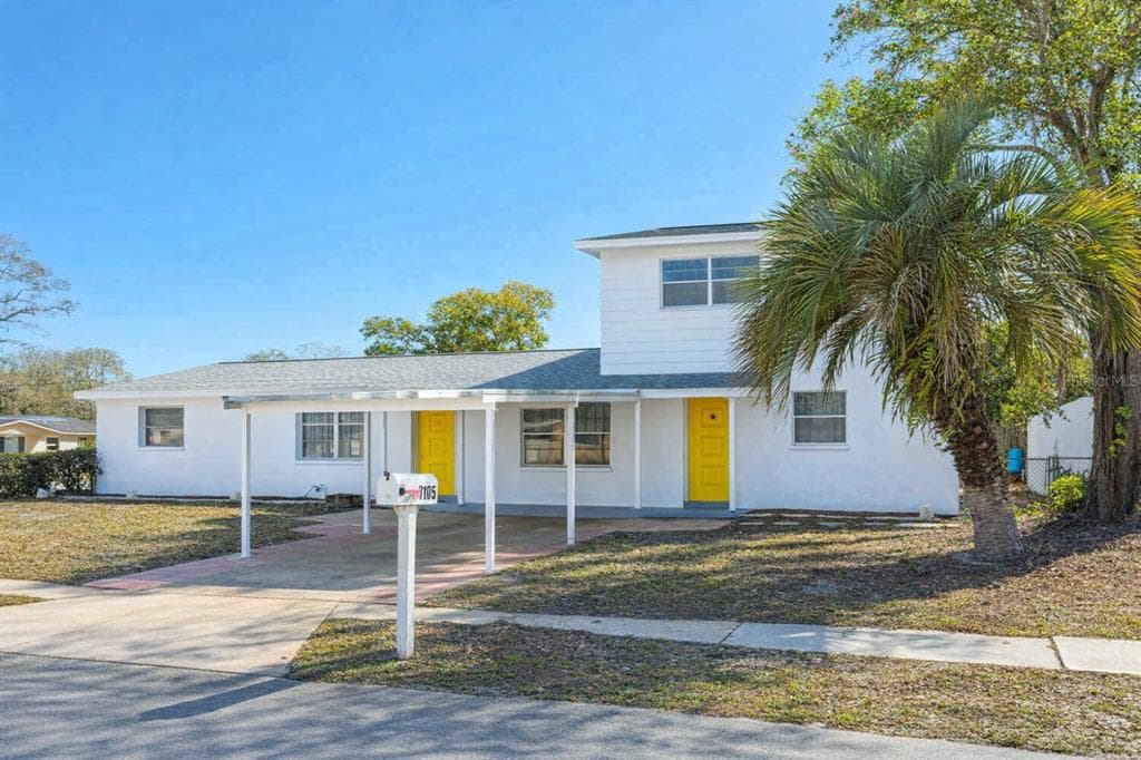 8105 ALPINE AVENUE, TAMPA, FL 33619