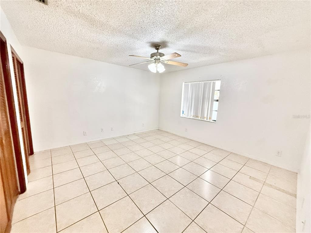 8336 JACKSON SPRINGS ROAD, TAMPA, FL 33615 — zdjęcie 5