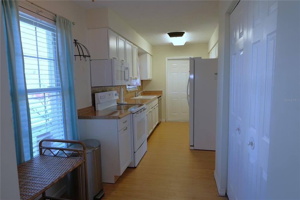 3074 PERDUE TERRACE, PUNTA GORDA, FL 33983 — zdjęcie 2