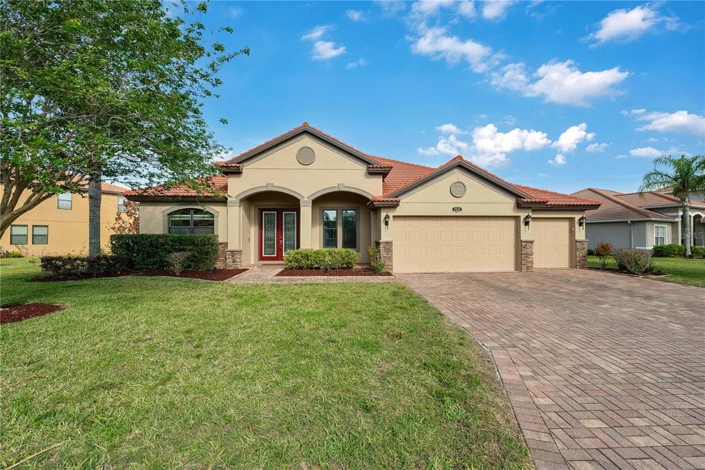 3950 SUNSET LAKE DRIVE, LAKELAND, FL 33810