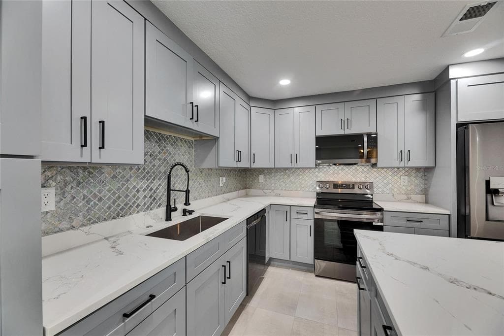 1025 APOLLO BEACH BOULEVARD # 1, APOLLO BEACH, FL 33572 — zdjęcie 4