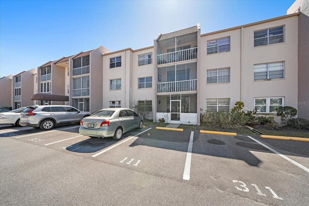 519 ALBEE FARM ROAD # 111, VENICE, FL 34285
