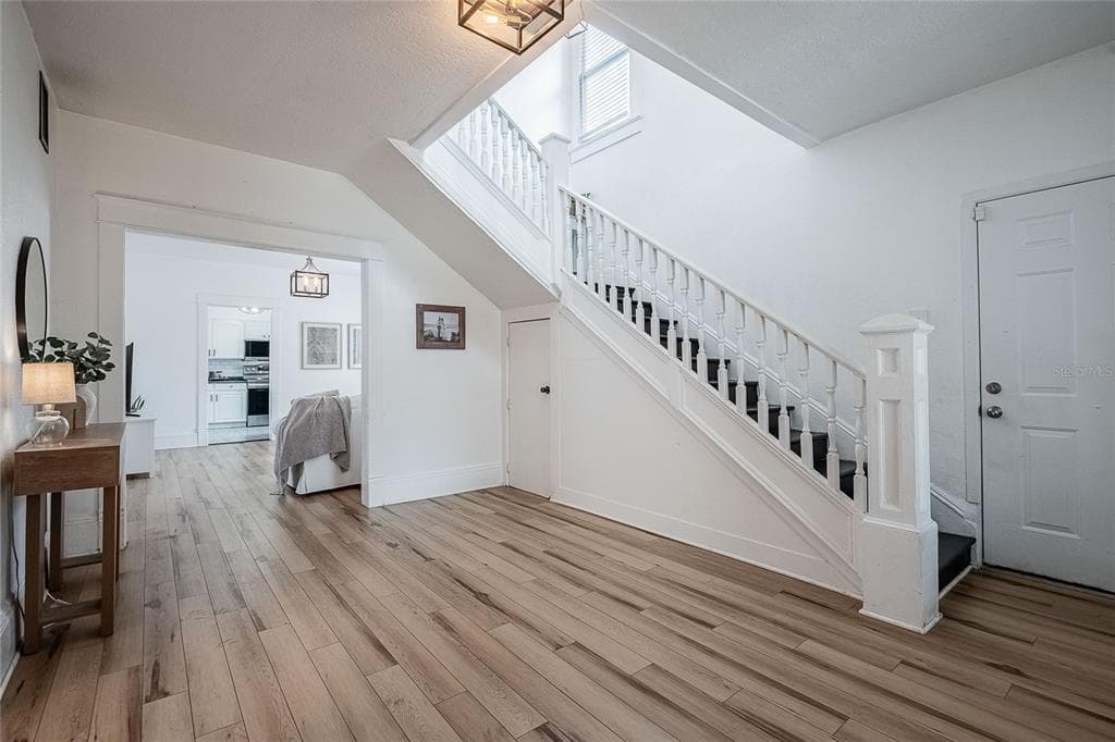 402 E POINSETTIA STREET, LAKELAND, FL 33803 — zdjęcie 4