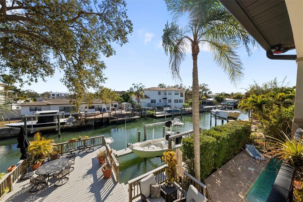 4926 W MELROSE AVENUE N, TAMPA, FL 33629