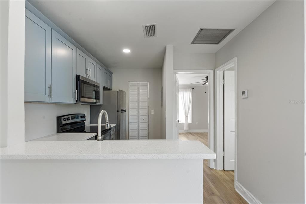 3848 N LAKE DRIVE # 137, TAMPA, FL 33614 — zdjęcie 5