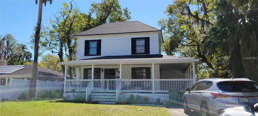416 W HOWRY, DELAND, FL 32720