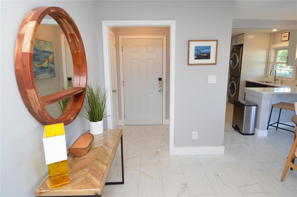 5245 COQUINA KEY DRIVE SE # D, ST PETERSBURG, FL 33705 — zdjęcie 5