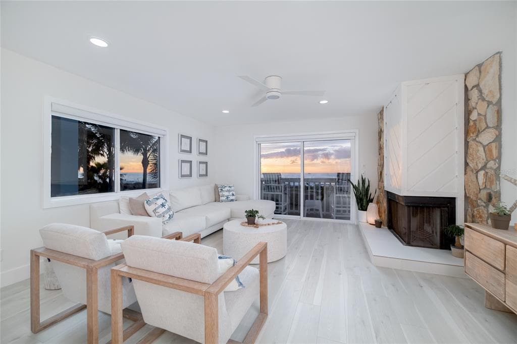 1104 BEACH TRAIL # 1, INDIAN ROCKS BEACH, FL 33785 — zdjęcie 4