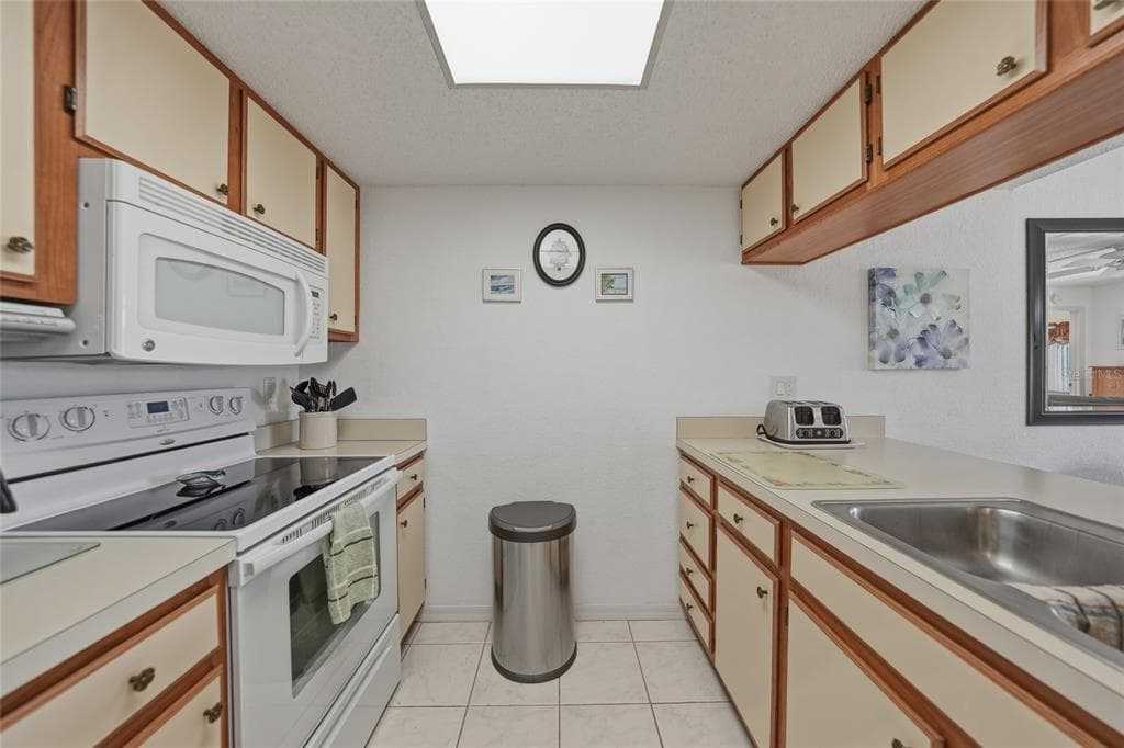 4000 OAKVIEW DRIVE # L2, PUNTA GORDA, FL 33980 — zdjęcie 5