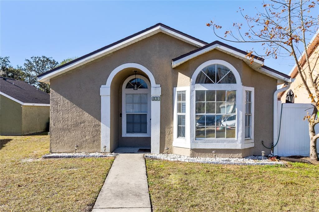 421 HORIZON DRIVE, WINTER SPRINGS, FL 32708