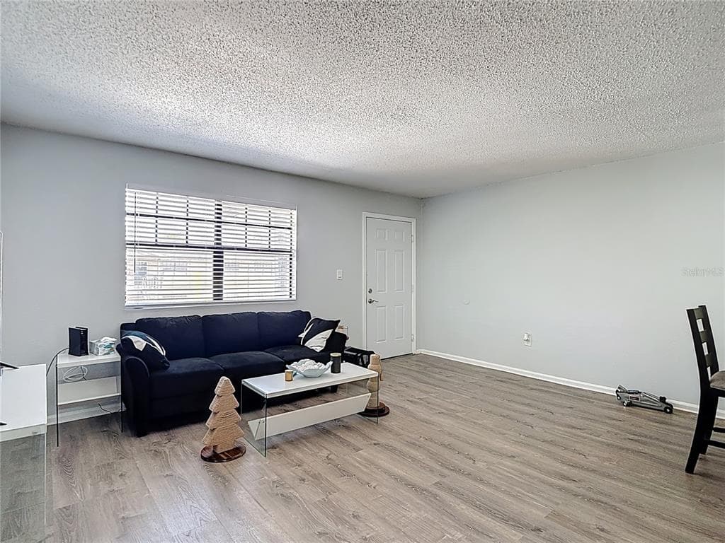 201 PINE VIOLET COURT # 201, TAMPA, FL 33612 — zdjęcie 4