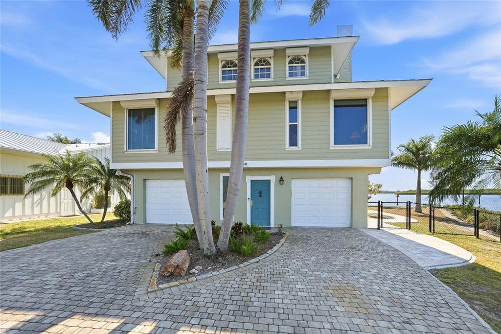 3796 PEACE RIVER DRIVE, PUNTA GORDA, FL 33983