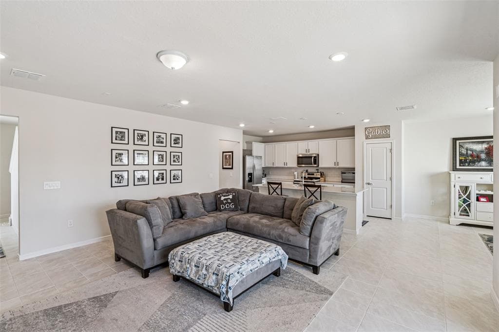 2210 LOVELY LANE, DAVENPORT, FL 33896 — zdjęcie 2