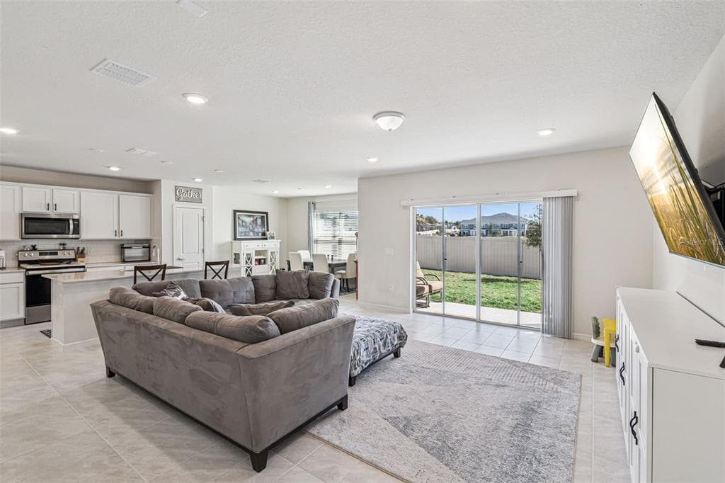 2210 LOVELY LANE, DAVENPORT, FL 33896 — zdjęcie 4