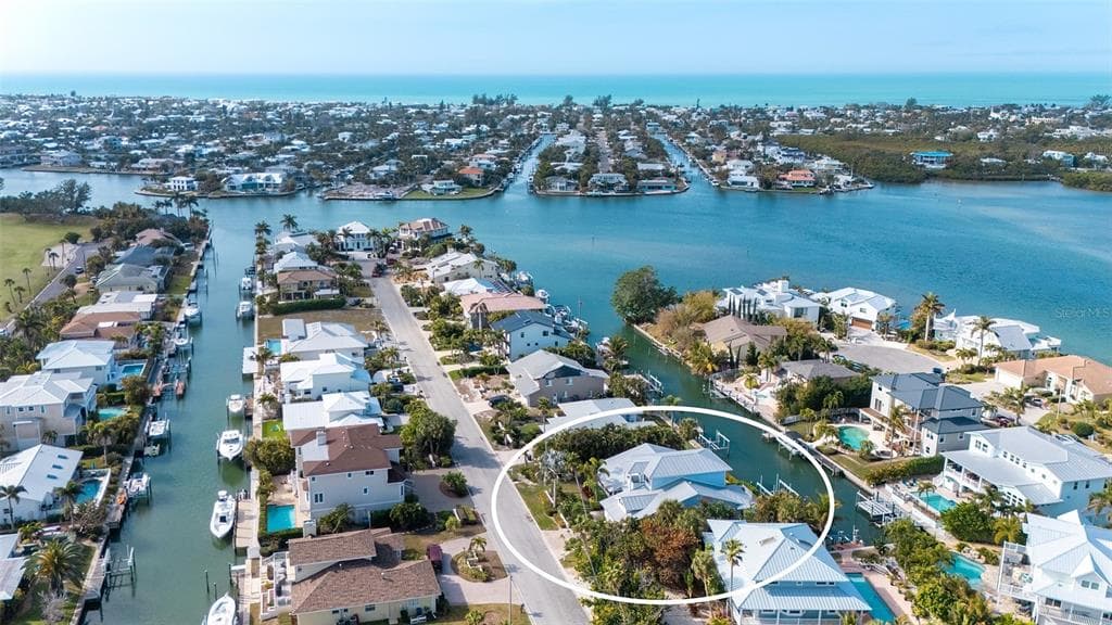 605 N POINT DRIVE, HOLMES BEACH, FL 34217 — zdjęcie 3