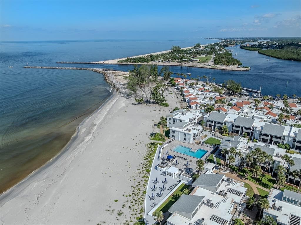 1555 TARPON CENTER DRIVE # 242, VENICE, FL 34285