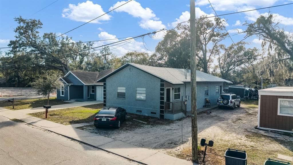 8304 N 13TH STREET, TAMPA, FL 33604