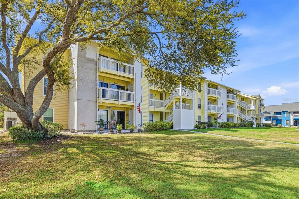 455 ALT 19 S # 163, PALM HARBOR, FL 34683