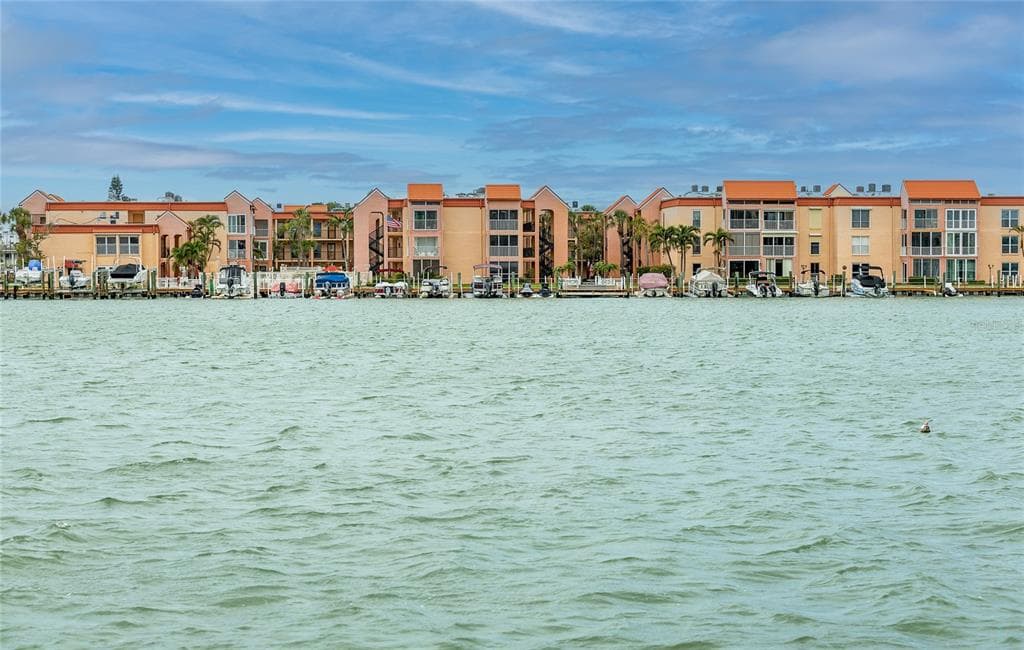 8911 BLIND PASS ROAD # 220, ST PETE BEACH, FL 33706 — zdjęcie 4
