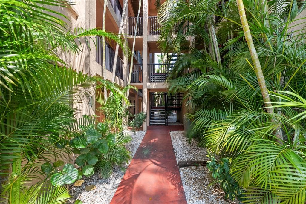 3700 S OSPREY AVENUE # 118, SARASOTA, FL 34239 — zdjęcie 2