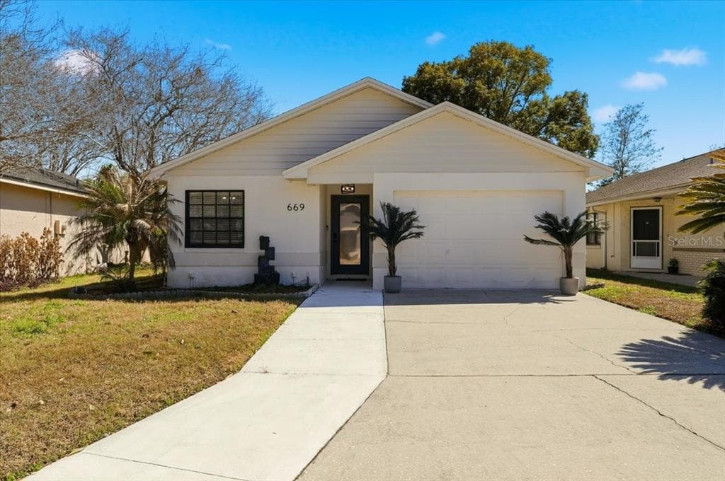 669 EAGLE RUN, LAKELAND, FL 33809