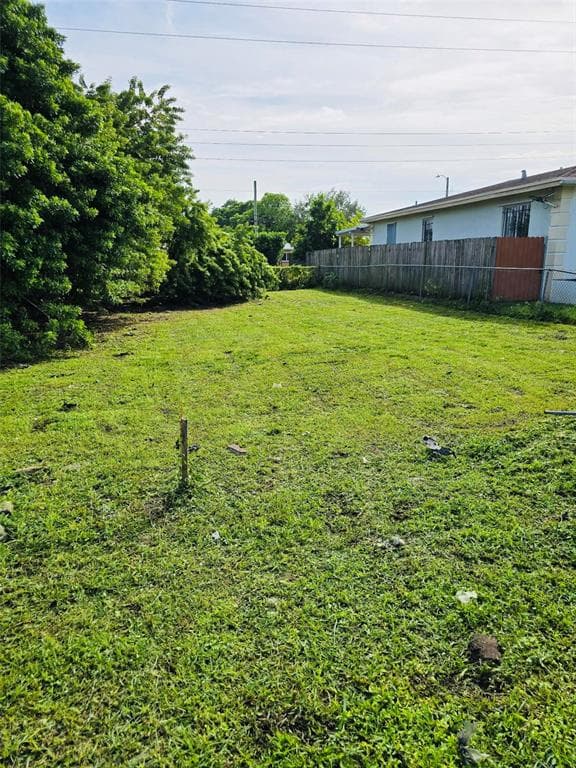 6033 NW 23RD COURT, MIAMI, FL 33142