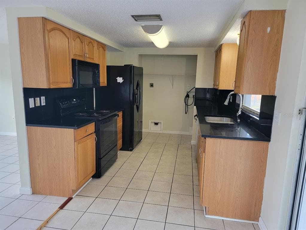 22353 BUFFALO AVENUE, PORT CHARLOTTE, FL 33952 — zdjęcie 2