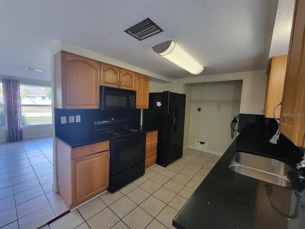 22353 BUFFALO AVENUE, PORT CHARLOTTE, FL 33952 — zdjęcie 3