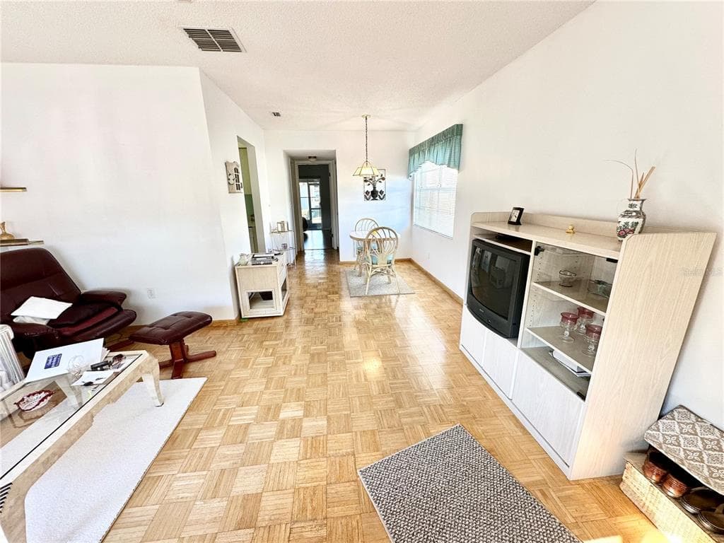 2476 ENTERPRISE ROAD # 6, CLEARWATER, FL 33763 — zdjęcie 5