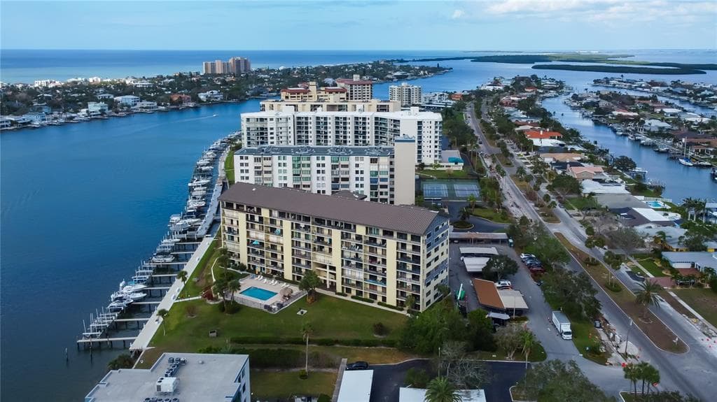 650 ISLAND WAY # 206, CLEARWATER BEACH, FL 33767