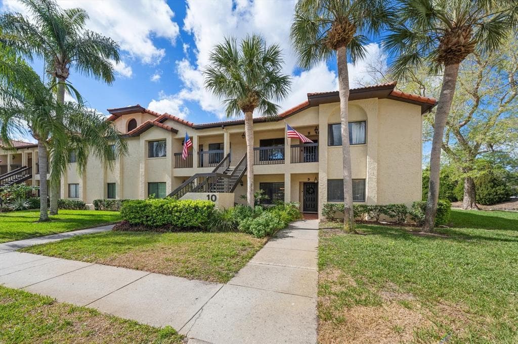 1801 E LAKE ROAD # 10D, PALM HARBOR, FL 34685